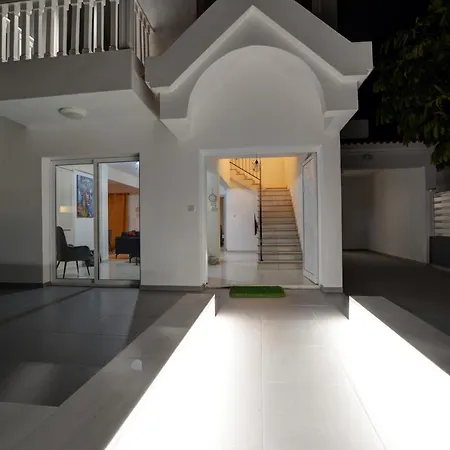 Villa Carib Nissi *