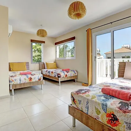 Carib Nissi Villa Ayia Napa