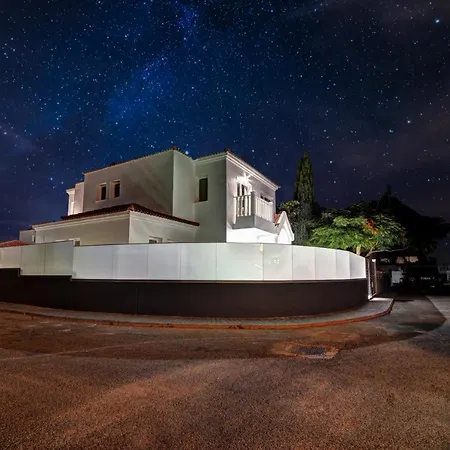 Carib Nissi Villa